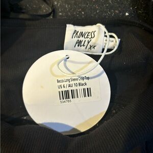 Black Long Sleeve Crop Top